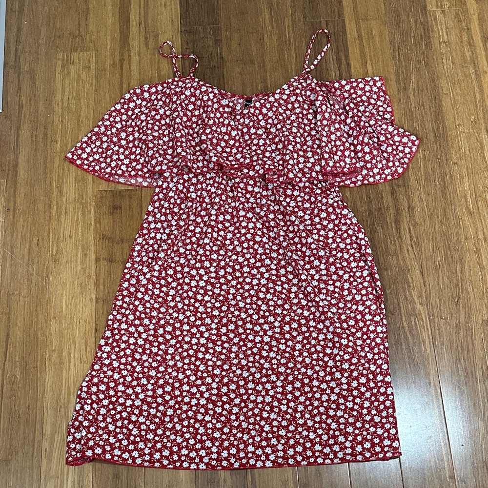 LAST CHANCE: Chic Red Floral Midi Dress